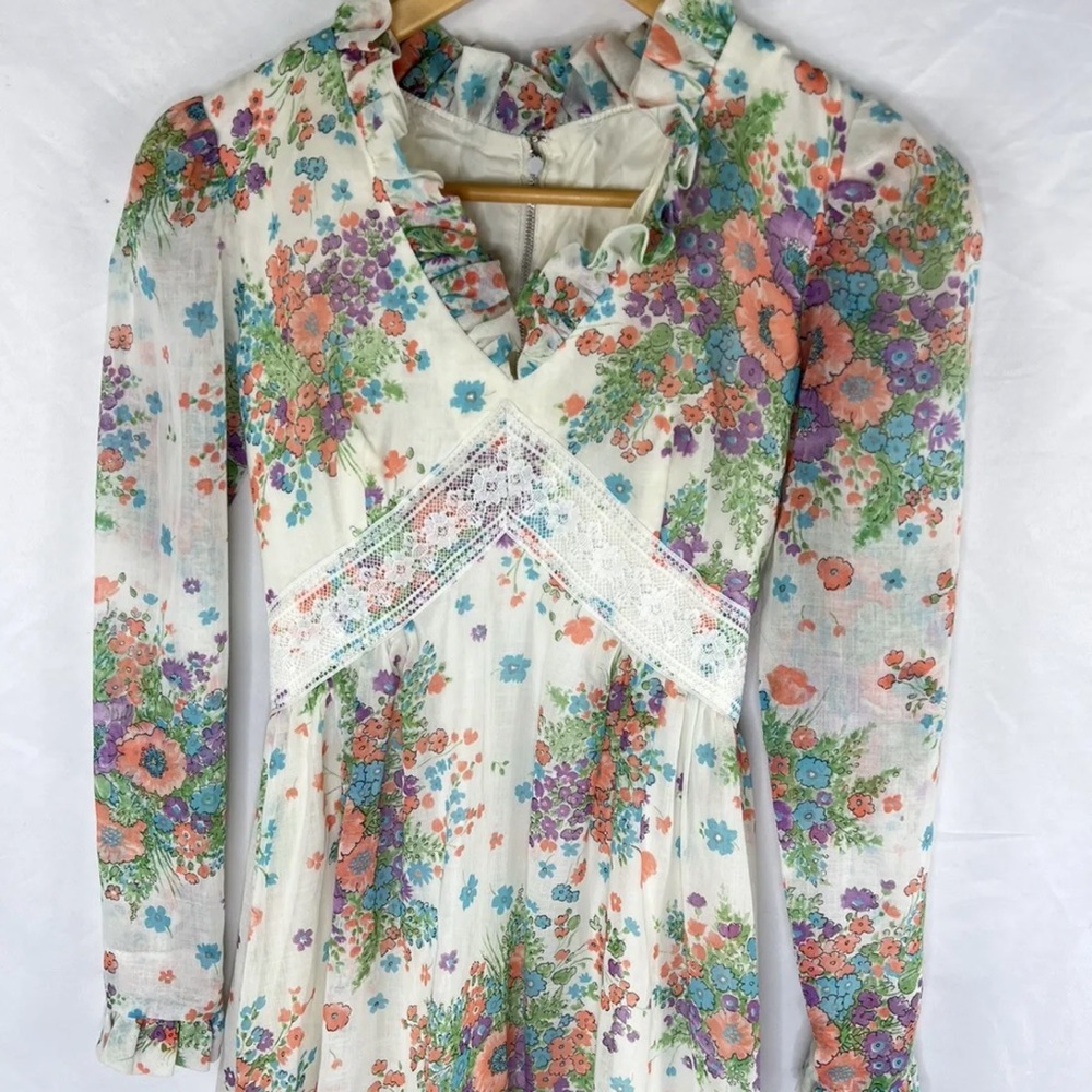 Vintage 1970s Floral Maxi Dress